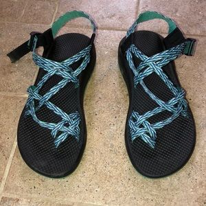 Size 10 Women’s Chacos